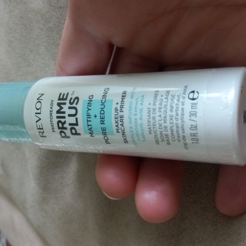 Revlon Photoready Prime Plus Pore Reducing Makeup & Skincare Primer New1 fl oz